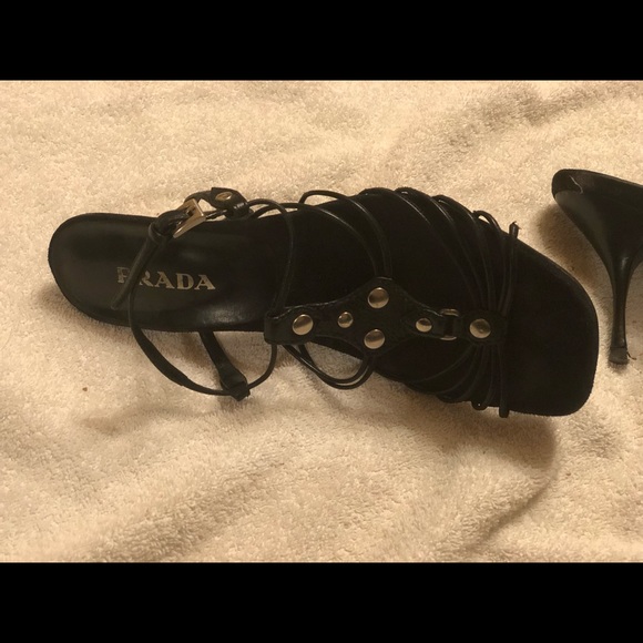 Prada Black Leather Heels Authentic - Picture 4 of 4